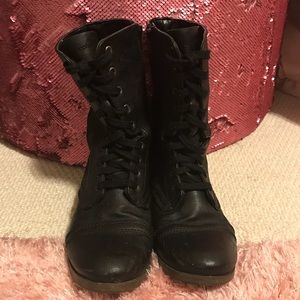 🌸OFFERS?🌸 Candies Combat Boots